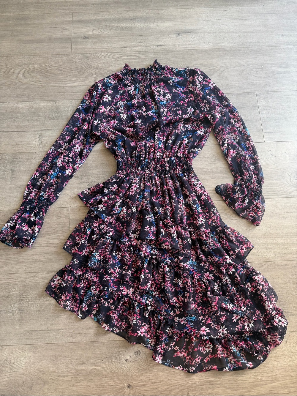 Misa Los Angeles Asymmetrical Floral Savanna Dress - size small
